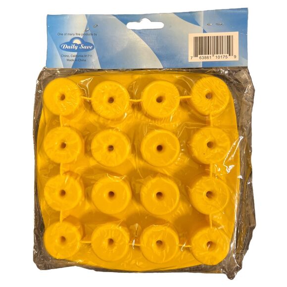 Daily Save 2pc Lot Flexible Ice Cube Silicone Tray Molds Arrows & Donuts NWT - Picture 4 of 7